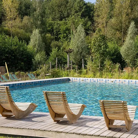 Дом отдыха Cozy With Pool *