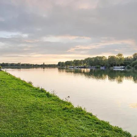 Cozy With Pool Σπίτι διακοπών *