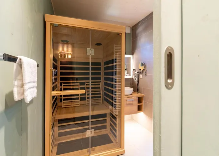 Cozy With Pool Antoing